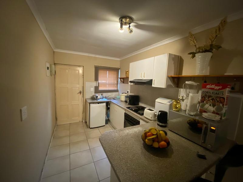2 Bedroom Property for Sale in Goodwood Estate Western Cape